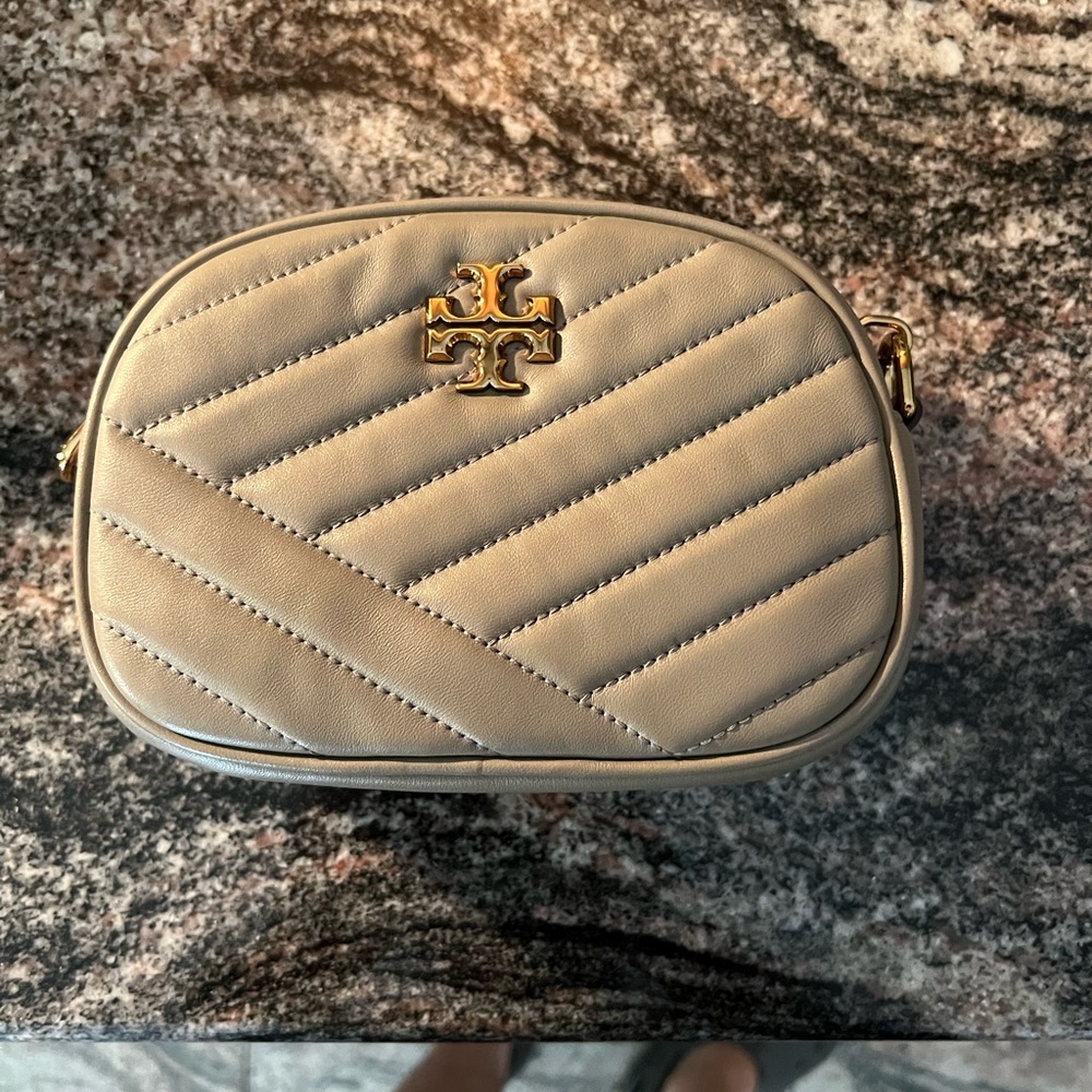 Tory Burch Quilted Crossbody Bag in Beige with Gold Hardware